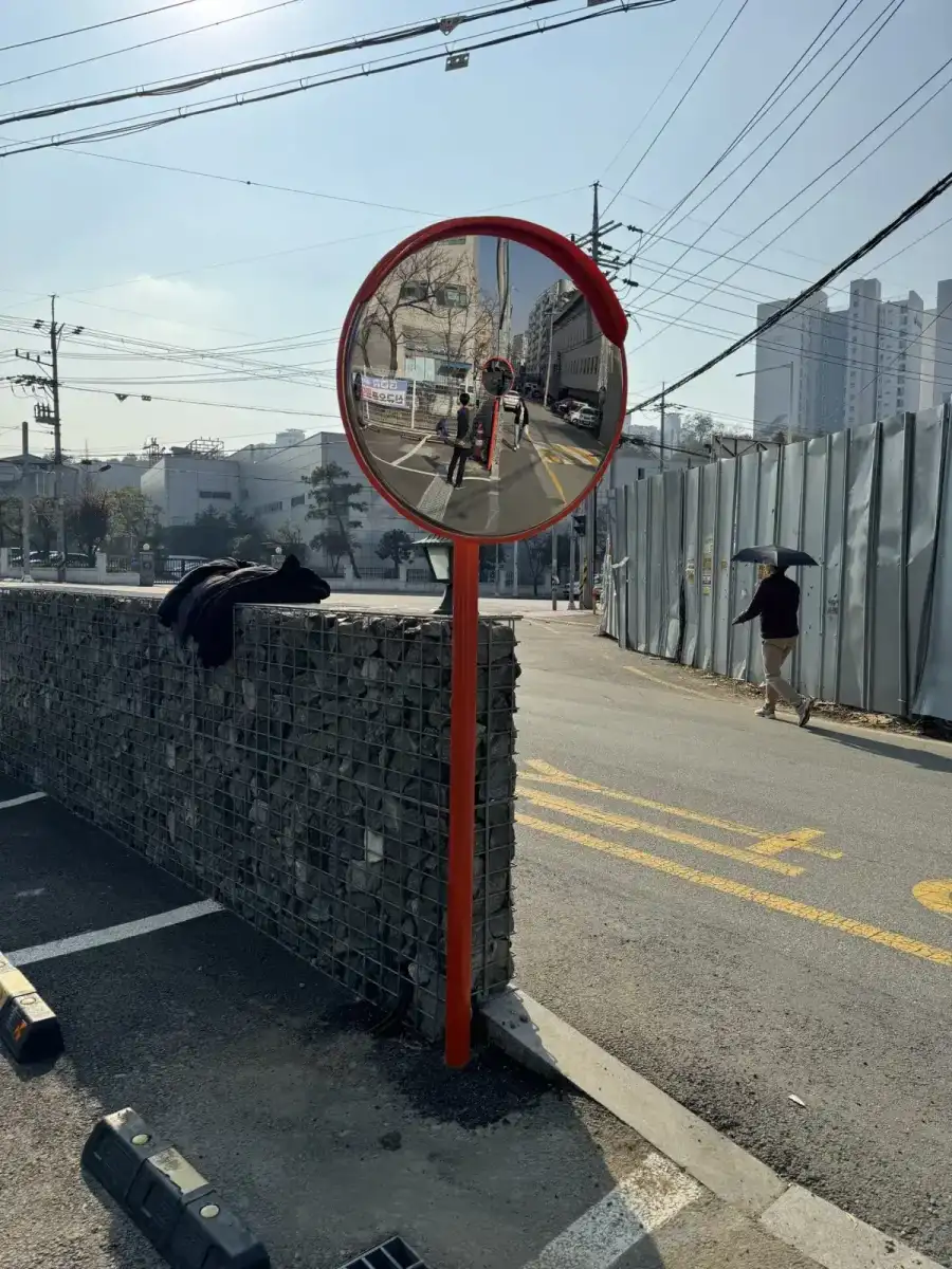 부천반사경설치 시공 현장